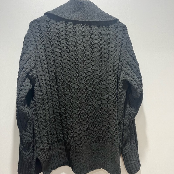 Women's Oversize Aerie Cable Car Quarter Zip Sweater in black. Aerie Cable Small - Picture 6 of 6